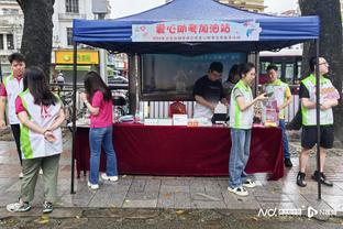 父爱伟大？施罗德：我现在住酒店 明天将飞回多伦多为儿子庆生